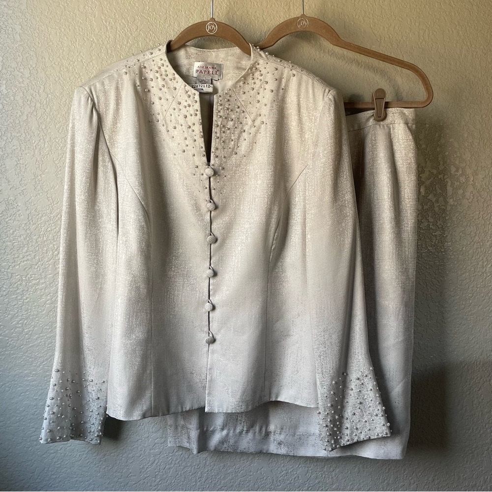Adrianna Papell 100% Silk Two Piece Pearl Shimmer Top Skirt Suit Set 16 *flawed*